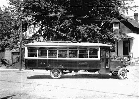 The History Of Torontos Trolley Buses 1922 1993 Transit Toronto