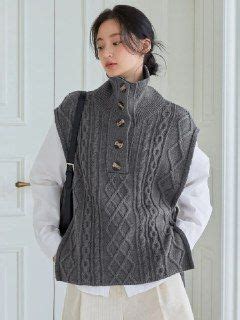 Клубок - Вязание спицами и крючком | Stylish vests, Knit fashion ...