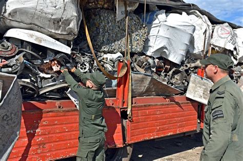 Gendarmería interceptó un camión con cobre en Corrientes Radio Libertad