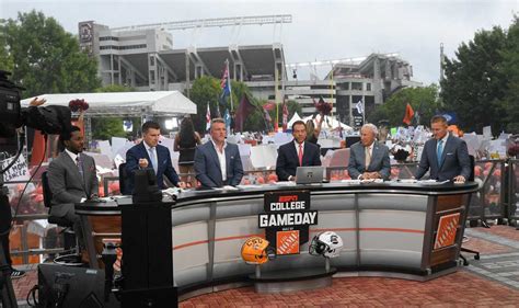 Espn College Gameday Analyst Predicts College Football Upset On