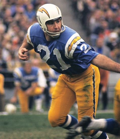 John Hadl, Star Quarterback for Chargers And Rams, Dies at 82 - The New ...