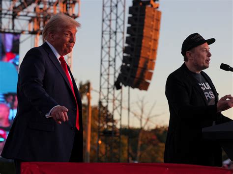 Donald Trump unió a Elon Musk y Volodimir Zelenski en una curiosa