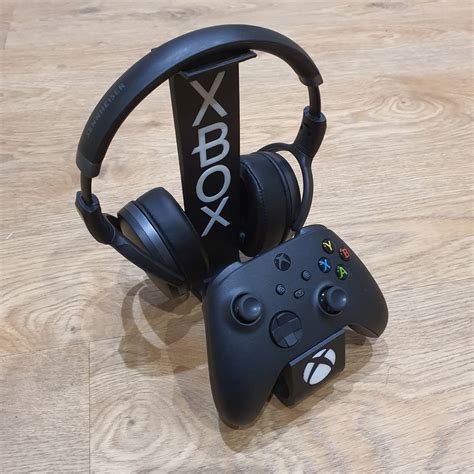 Archivo Stl Mando De Xbox Y Soporte Para Auriculares Objeto