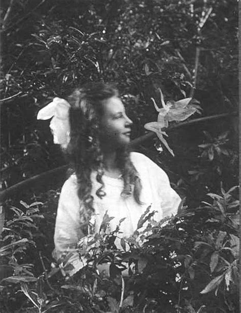 Mary Losure explores the mystery behind the Cottingley Fairies ...