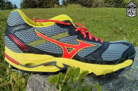 Обзор Mizuno Wave Cabrakan 5 Кроссовки отлично подойдут для бега по ...