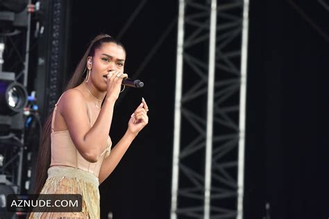 AMBER MARK Nude AZNude