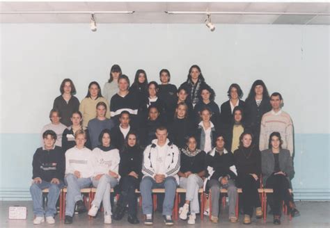 Photo de classe 2nd BEP Secrétariat de 1999 LYCEE PROFESSIONNEL SAINTE