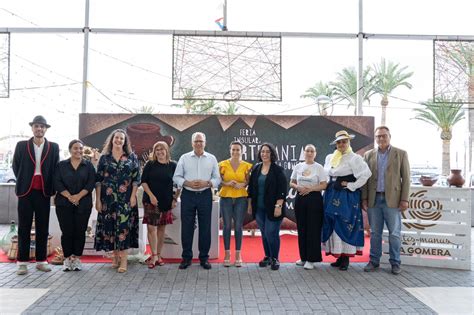 La Feria Insular de Artesanía abrió sus puertas al público con una