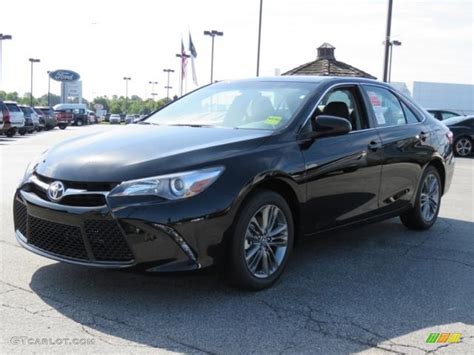 Midnight Black Metallic 2017 Toyota Camry SE Exterior Photo 114811345