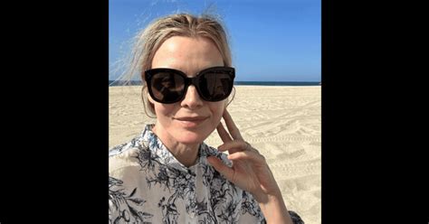 Ageless At Michelle Pfeiffer Glows In New Photo Fans In Awe Meaww