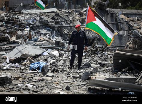 Rubble Of Arafat City Hi Res Stock Photography And Images Alamy