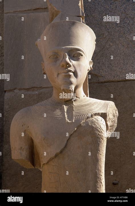 Statue Of Tutankhamun Temple Of Karnak Luxor Egypt Stock Photo Alamy