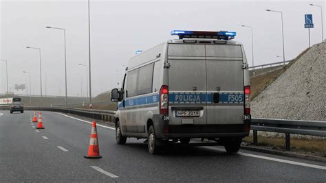 Nocna akcja na autostradzie Policjanci odebrali poród Wiadomości