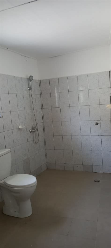 Appartement De Type Pi Ces Et Un Studio En Vente Angr Me Tranche