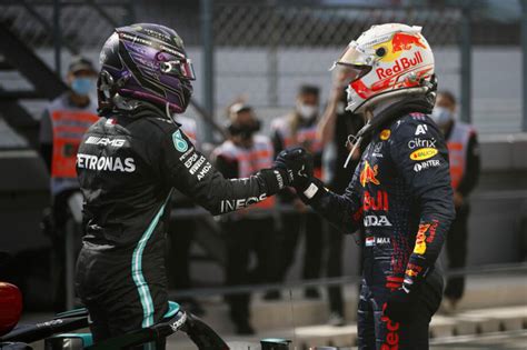 Lewis Hamilton compares his first title fight to Max Verstappen’s ...