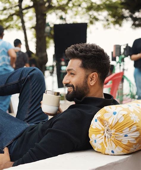 Pin By Aninda Khan On Vicky Kaushal Men New Hair Style Beard And