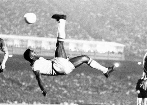 Por qué le decían Pelé a Edson Arantes do Nascimento