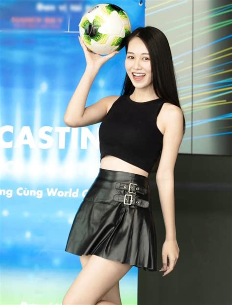 Hot Girl M Cr Khoe Th M Ng C Sexy N I B T Gi A D N Ng I P Casting N Ng C Ng World Cup
