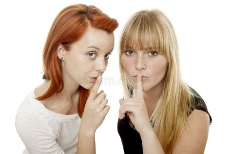 Junge Sch Ne Rote Und Blonde Behaarte M Dchen Stockfoto Bild Von Planen Stummer