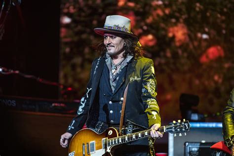 Johnny Depp Encontrado Desacordado E Shows S O Cancelados