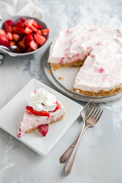 No Bake Strawberry Cheesecake LemonsforLulu