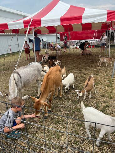 Attractions - WINNESHIEK COUNTY FAIR