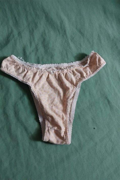 Calcinha Basiquinha Fofa Lingerie Feminina Use E Ouse Nunca Usado