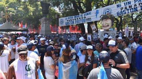 El Ojo De Perfil En La Marcha De La Cgt Perfil