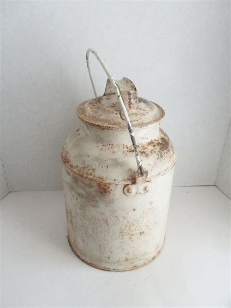 Antique Milk Can White Metal Dairy Milk Jug 8 Qt Rusty Etsy