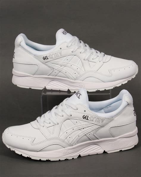 Asics Gel Lyte V Leather Trainers White,5,shoes,runners,sneakers