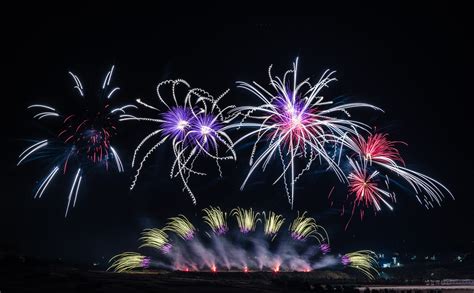 Malta International Fireworks Festival - Getaways