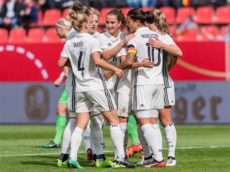 Frauen WM Quali Europa News DFB Frauen Starten Mit Kantersieg