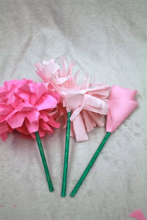 How To Make A Tissue Paper Flower Craft Fun Easy A Crafty Life