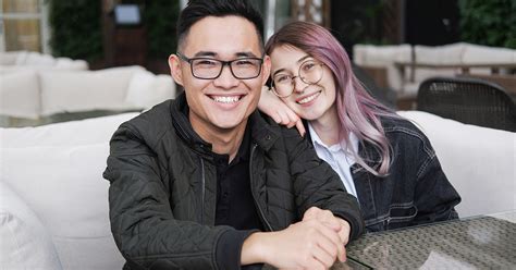 Straight Woman Cant Wait To Introduce Boyfriend As Partner To Lesbian Friend