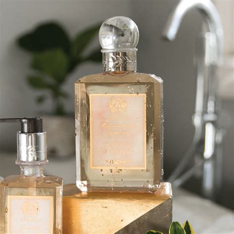 Daphne Flower Bubble Bath - Blue Leaf Houston