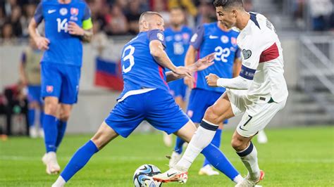 Golo De Bruno Fernandes Disfar A Exibi O Cinzenta De Portugal Na