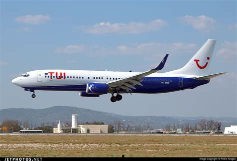 YR BMD Boeing 737 85F TUI Blue Air Pedro Aragão JetPhotos