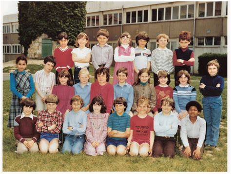 Photo De Classe CE1 BEL AIR De 1983 ECOLE BEL AIR Copains D Avant