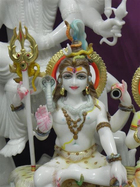 Painted Hindu White Marble Shiv Parvati Statue For Worship Size