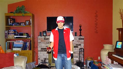 Pokemon Trainer Red Cosplay | hXcHector.com