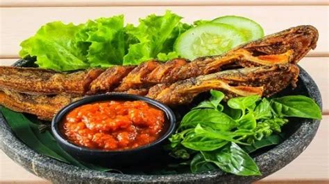 Inilah Tempat Makan Ikan Bakar Terdekat Di Pekanbaru Yang Paling