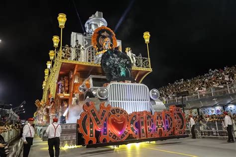 Pelo segundo ano consecutivo Mocidade Alegre é campeã do Carnaval de