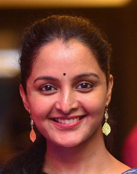 42 Beautiful Photos Of Manju Warrier Filmi Tamasha