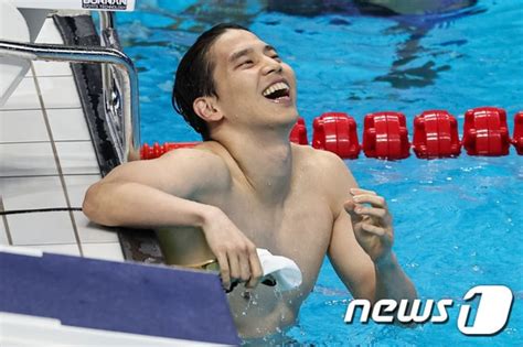 이주호 또 메달남자 배영 200m서 한국 신기록 은메달 항저우ag 뉴스1