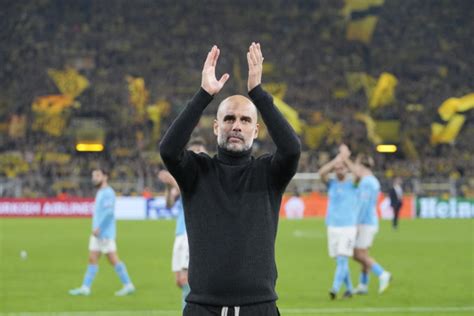 Pep Guardiola má ambície a naďalej chce bojovať o trofeje s