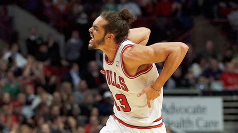 Joakim Noah Gets on Rookies for Lack of Emotion