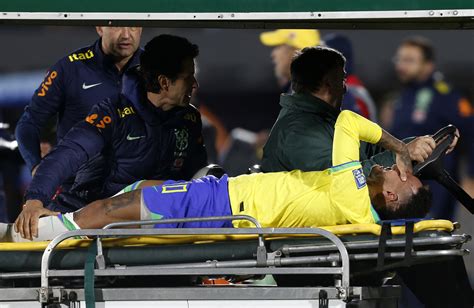 Neymar Lesionado De Gravedad Sufre Una Rotura Del Ligamento Cruzado Anterior Y Del Menisco