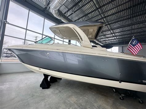 New 2023 Chris Craft Launch 31 GT 03246 Laconia Boat Trader