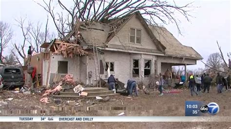 Illinois tornado outbreak: At least 20 touchdowns reported, dozens ...