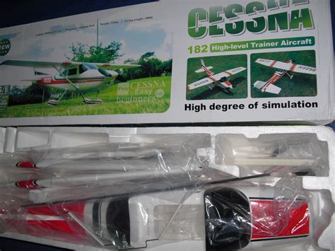 MM RC Hobbies ( Bintulu,Sarawak ): Cessna 182 RC Plane